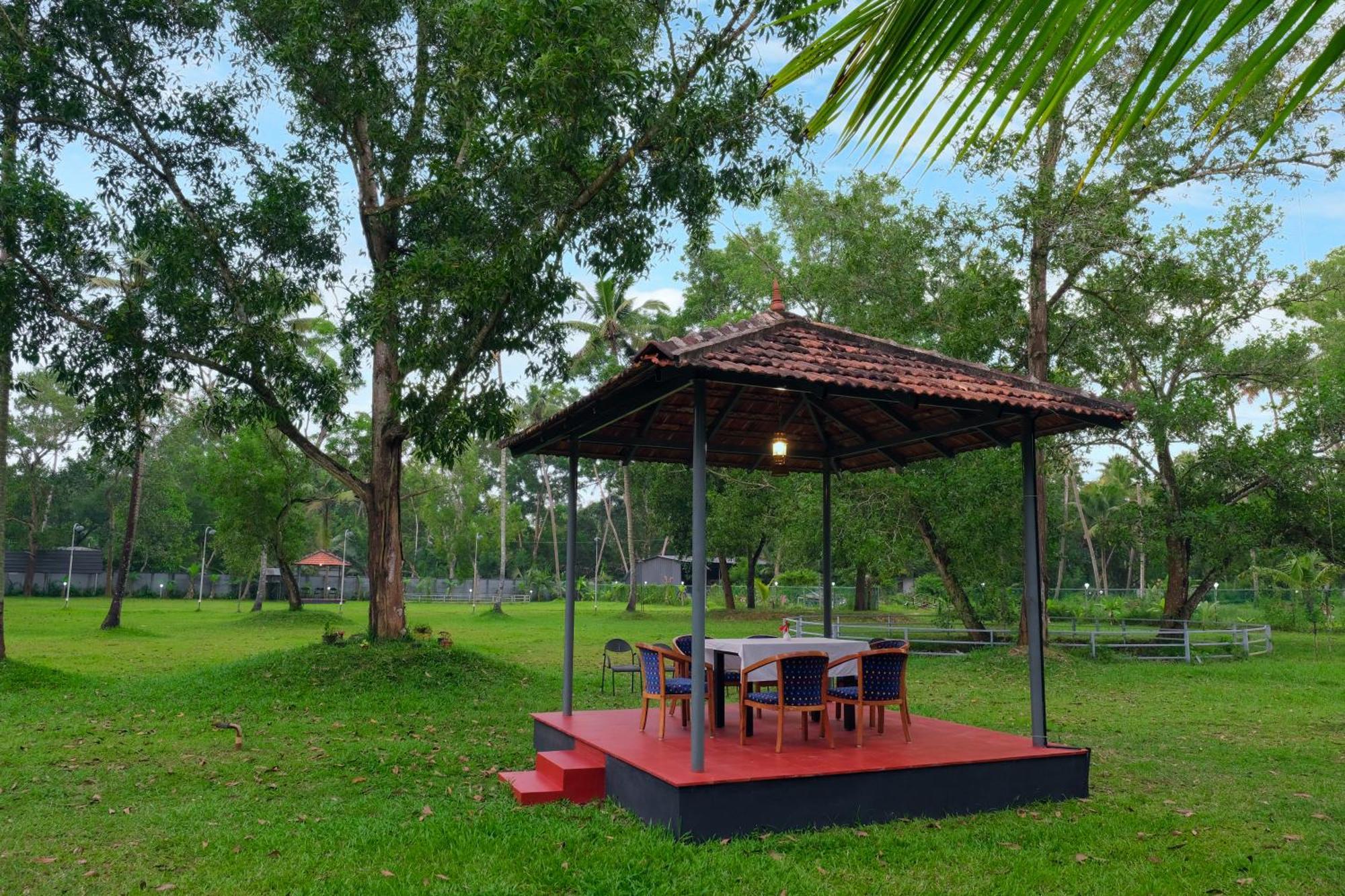 Marari Beach Palace Mararikulam Ngoại thất bức ảnh