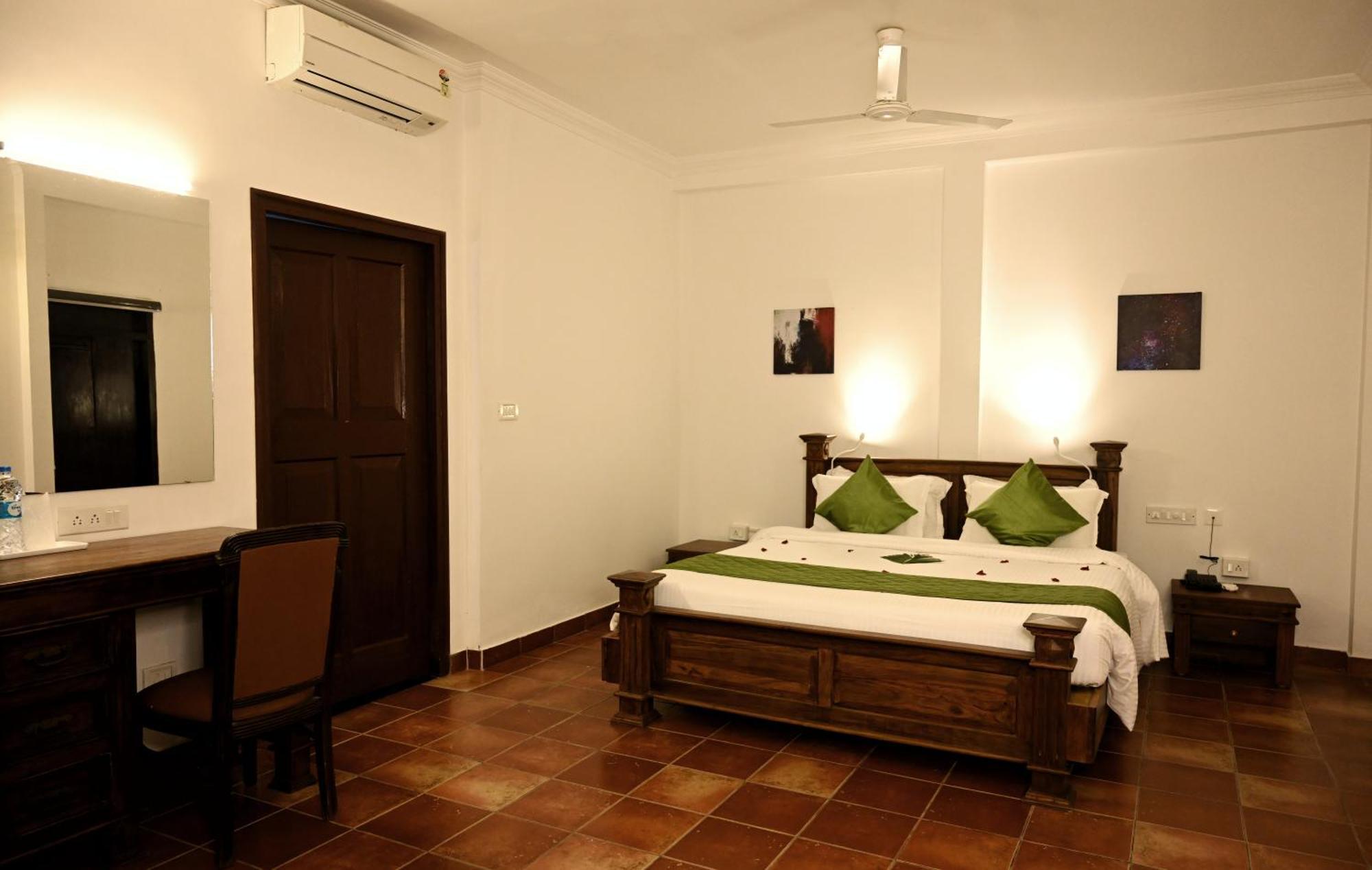 Marari Beach Palace Mararikulam Phòng bức ảnh