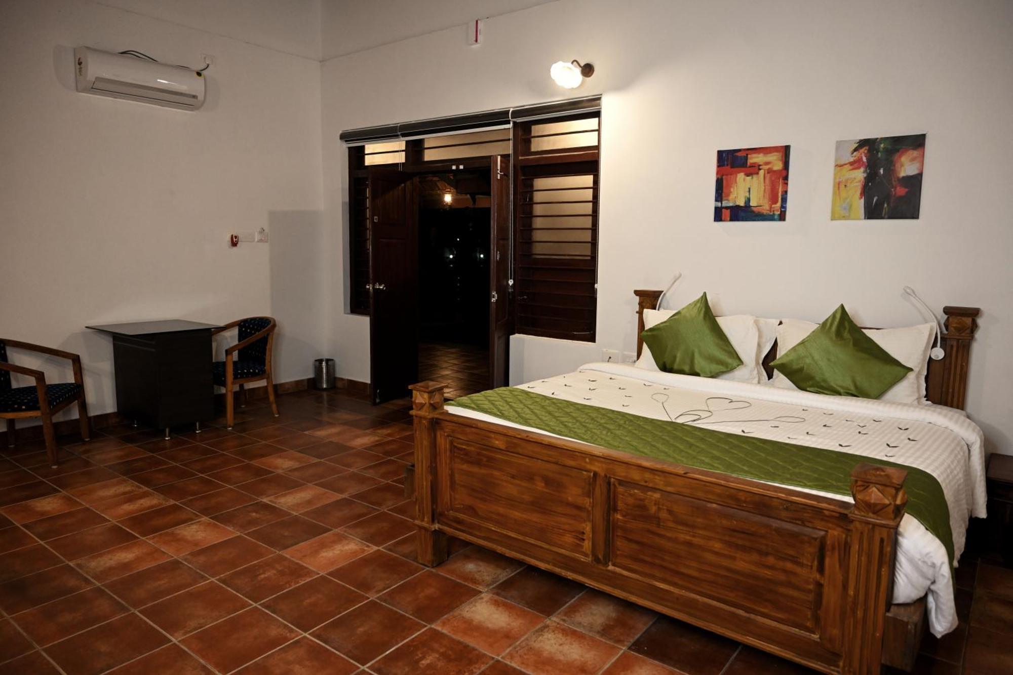 Marari Beach Palace Mararikulam Phòng bức ảnh